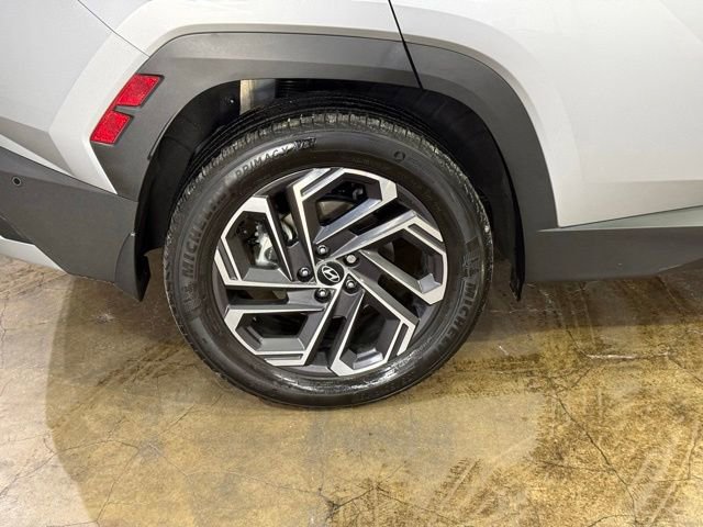 Used 2025 Hyundai Tucson Limited AWD/4WD image 6
