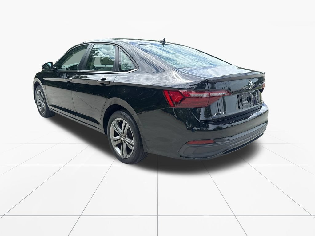 Used 2023 Volkswagen Jetta SE FWD image 6