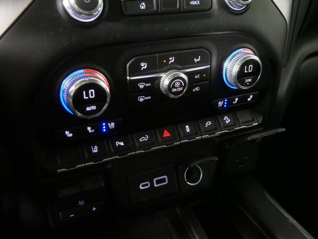 Used 2021 GMC Sierra 2500 SLT w/ SLT Premium Package AWD/4WD image 27