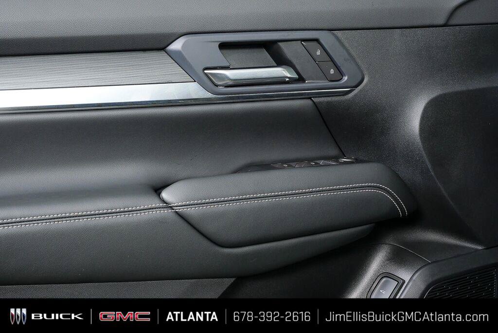 Used 2026 GMC Terrain Elevation w/ Elevation Premium Package FWD image 6