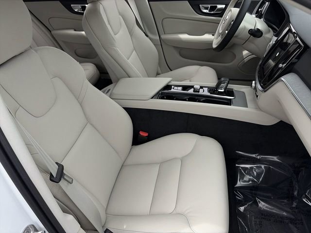 New 2026 Volvo V60 B5 Cross Country Plus w/ Climate Package AWD/4WD image 12