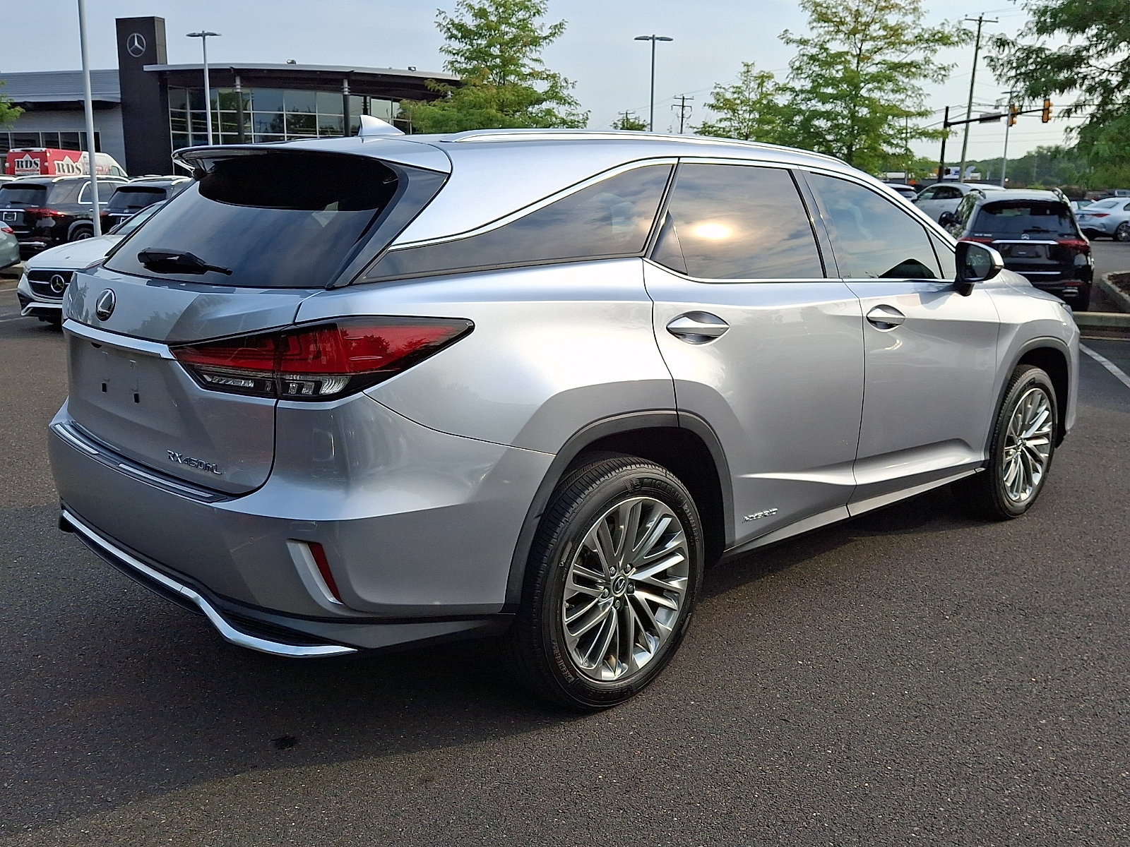 Used 2022 Lexus RX 450hL Luxury w/ Cold Area Package (CT) AWD/4WD image 6