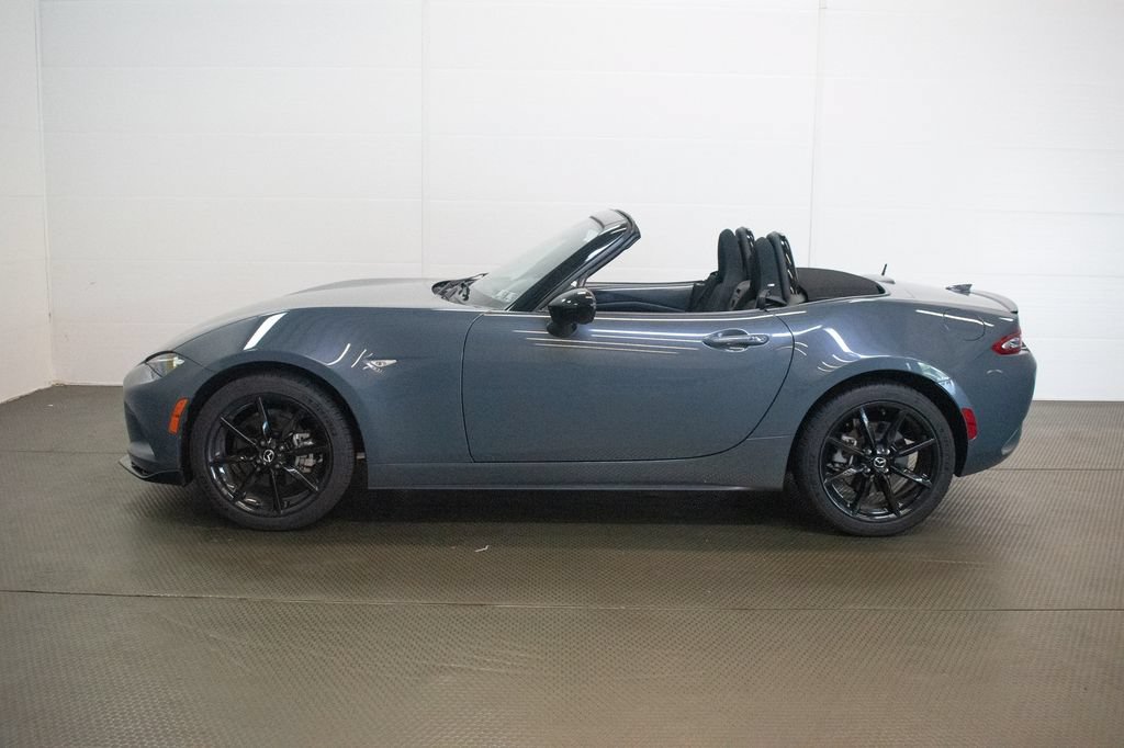 Used 2021 MAZDA MX-5 Miata Club RWD image 7
