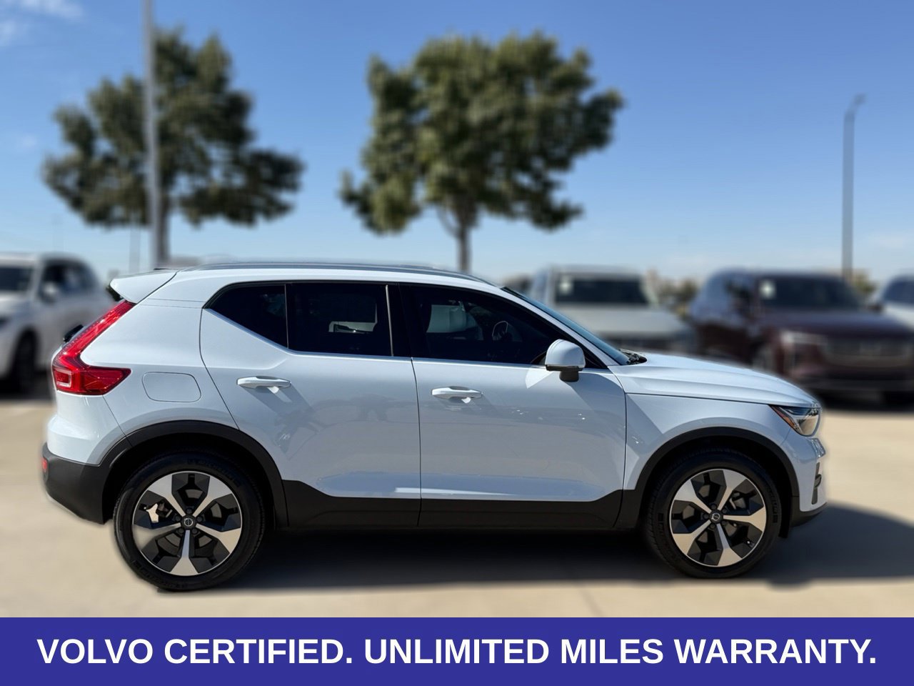 Certified 2024 Volvo XC40 B5 Core AWD/4WD image 14