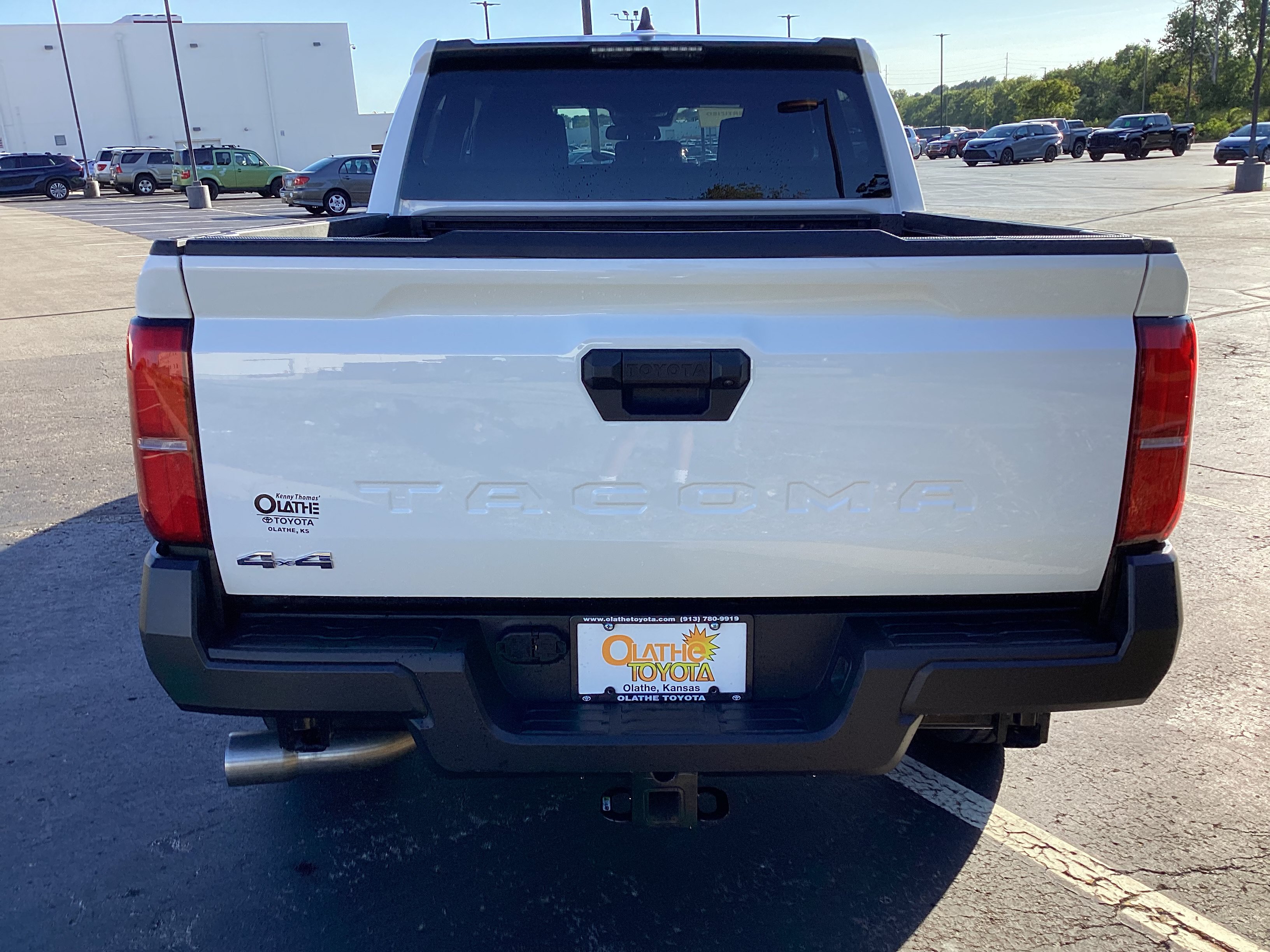Certified 2025 Toyota Tacoma SR AWD/4WD image 25