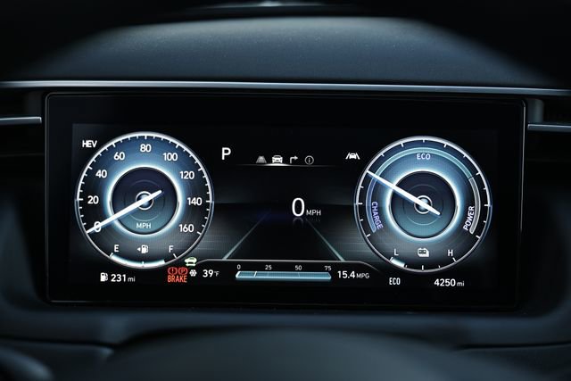 Used 2024 Hyundai Tucson Limited image 31