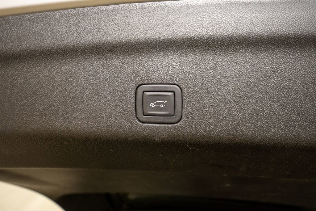 Used 2023 Chevrolet Tahoe High Country w/ Premium Package 2 image 6