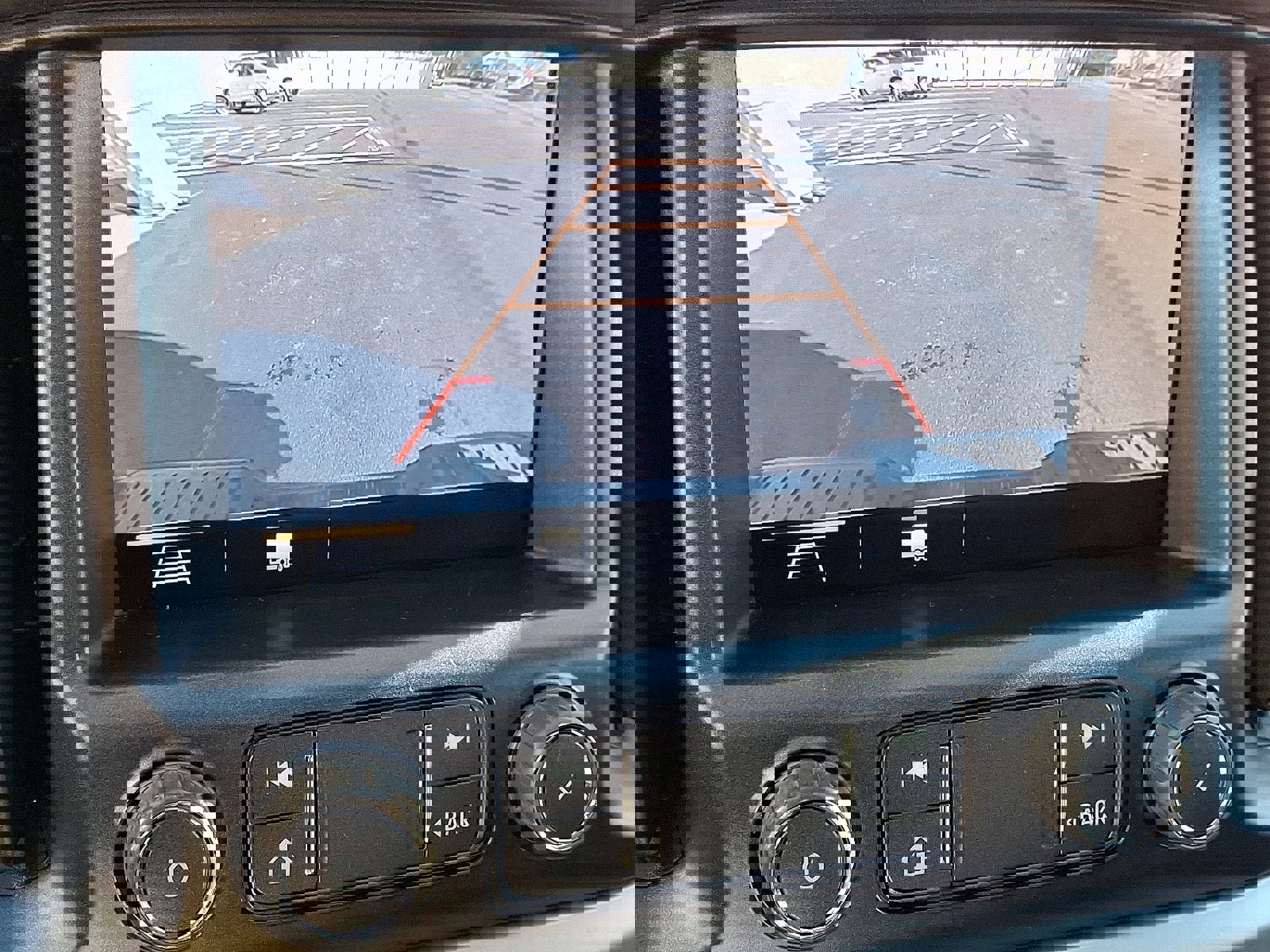 Used 2022 Chevrolet Colorado ZR2 AWD/4WD image 18