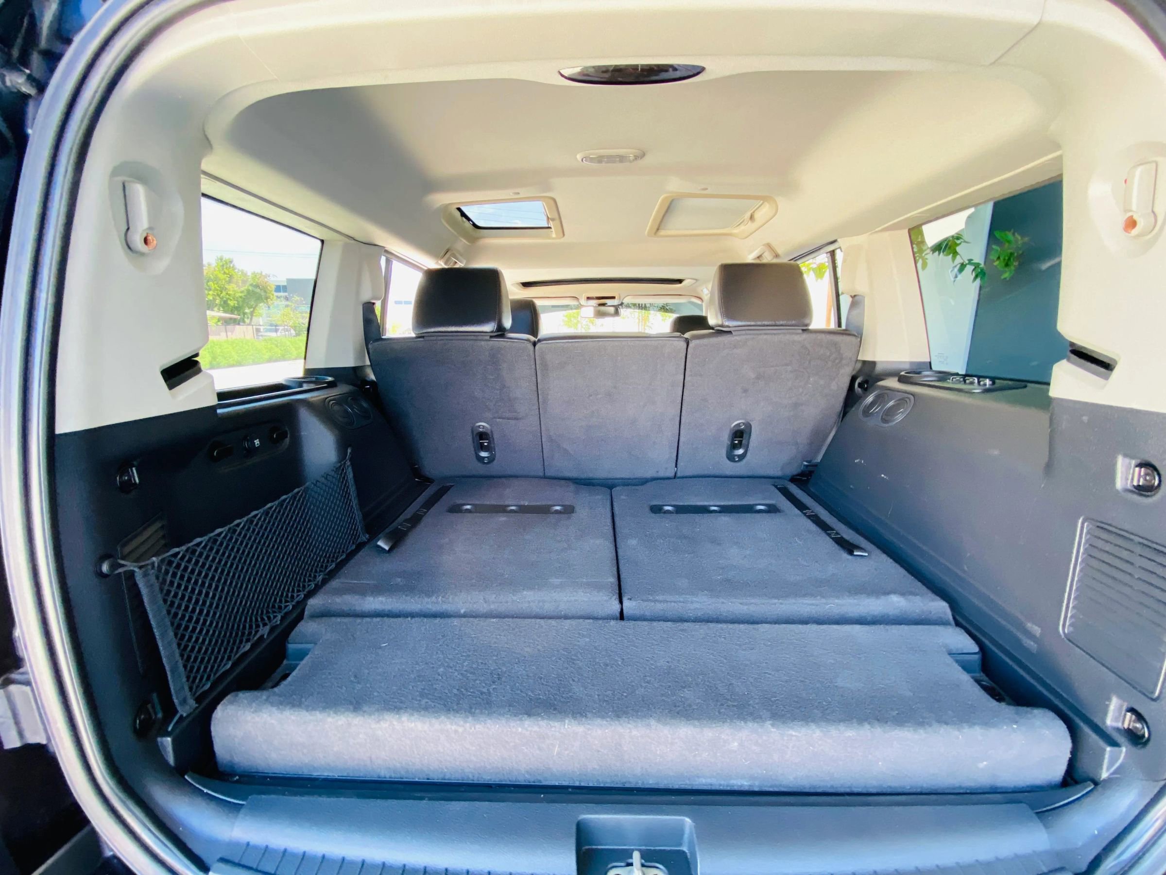 Used 2010 Jeep Commander Sport w/ Sun/Sound Group RWD image 20