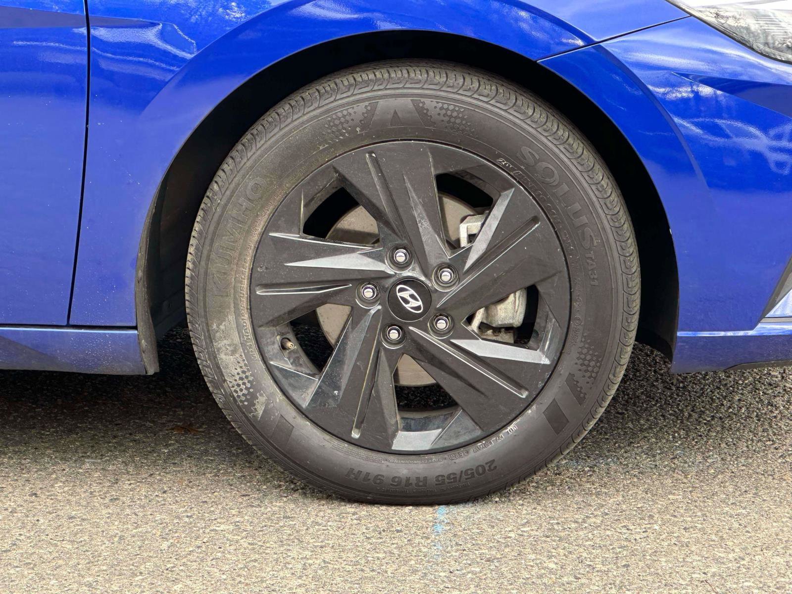 Used 2023 Hyundai Elantra Blue w/ Cargo Package image 7