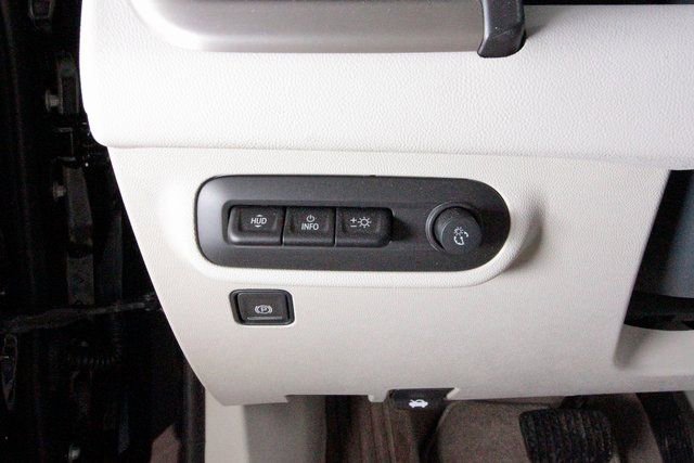 Used 2024 GMC Terrain Denali w/ Black Diamond Edition image 14