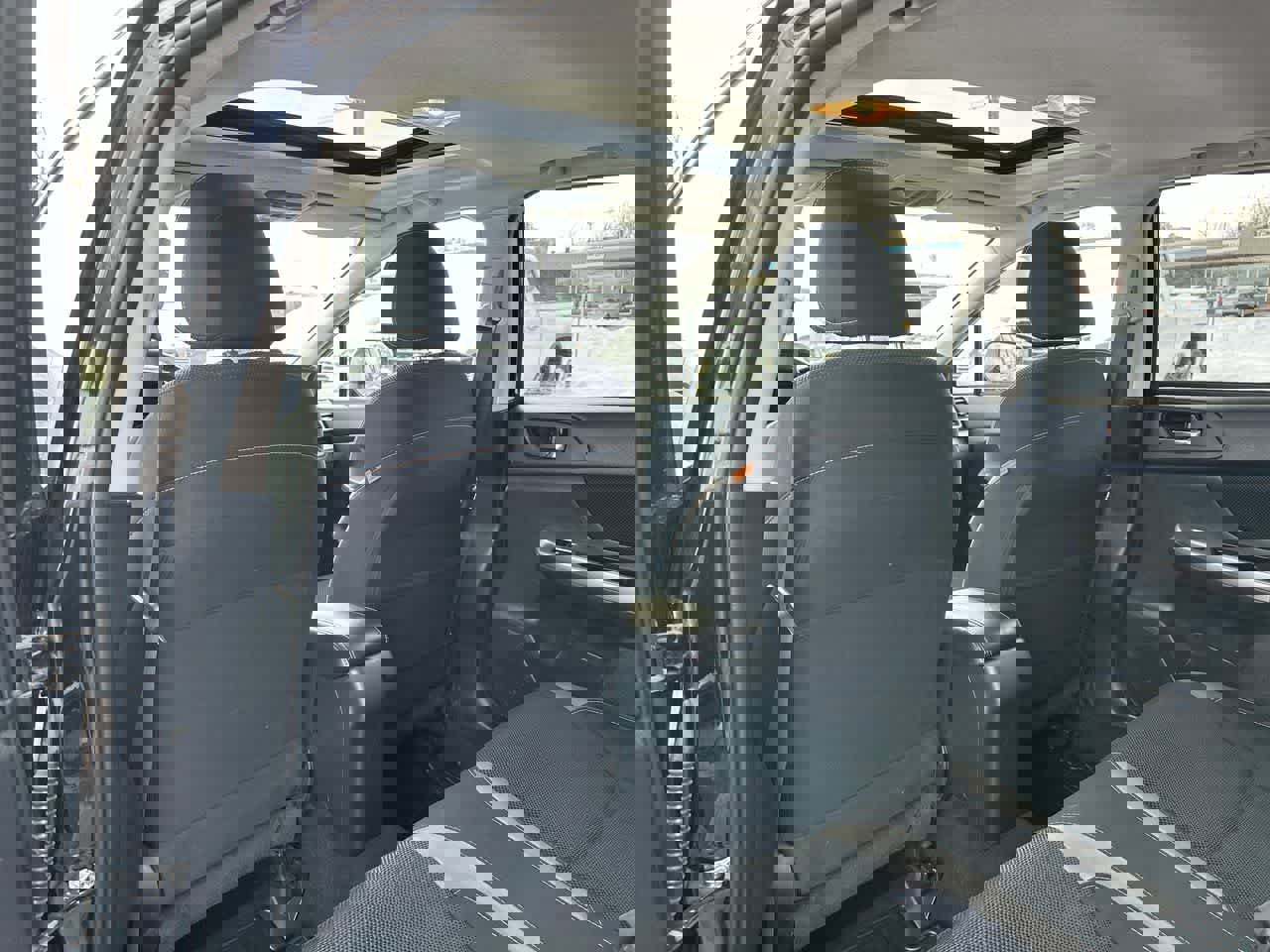 Used 2017 Subaru Crosstrek 2.0i Premium w/ Moonroof Package image 23