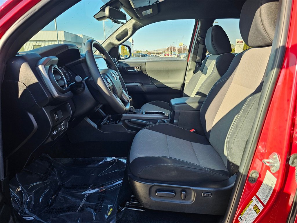 Used 2023 Toyota Tacoma TRD Sport image 19