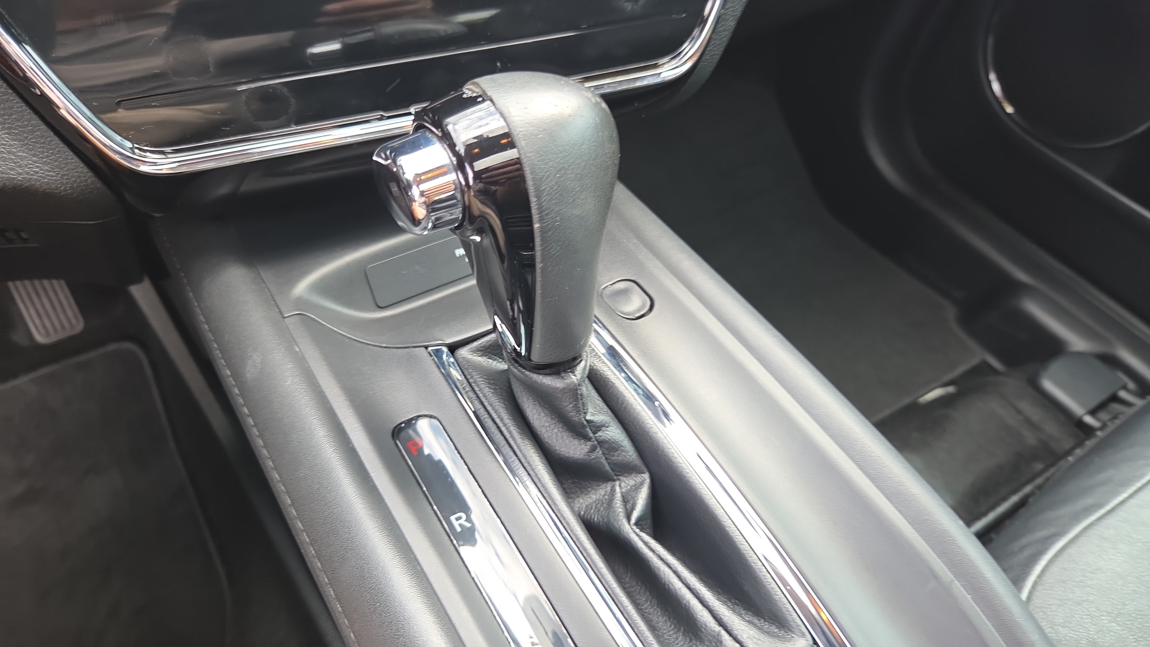 Used 2016 Honda HR-V EX-L image 18