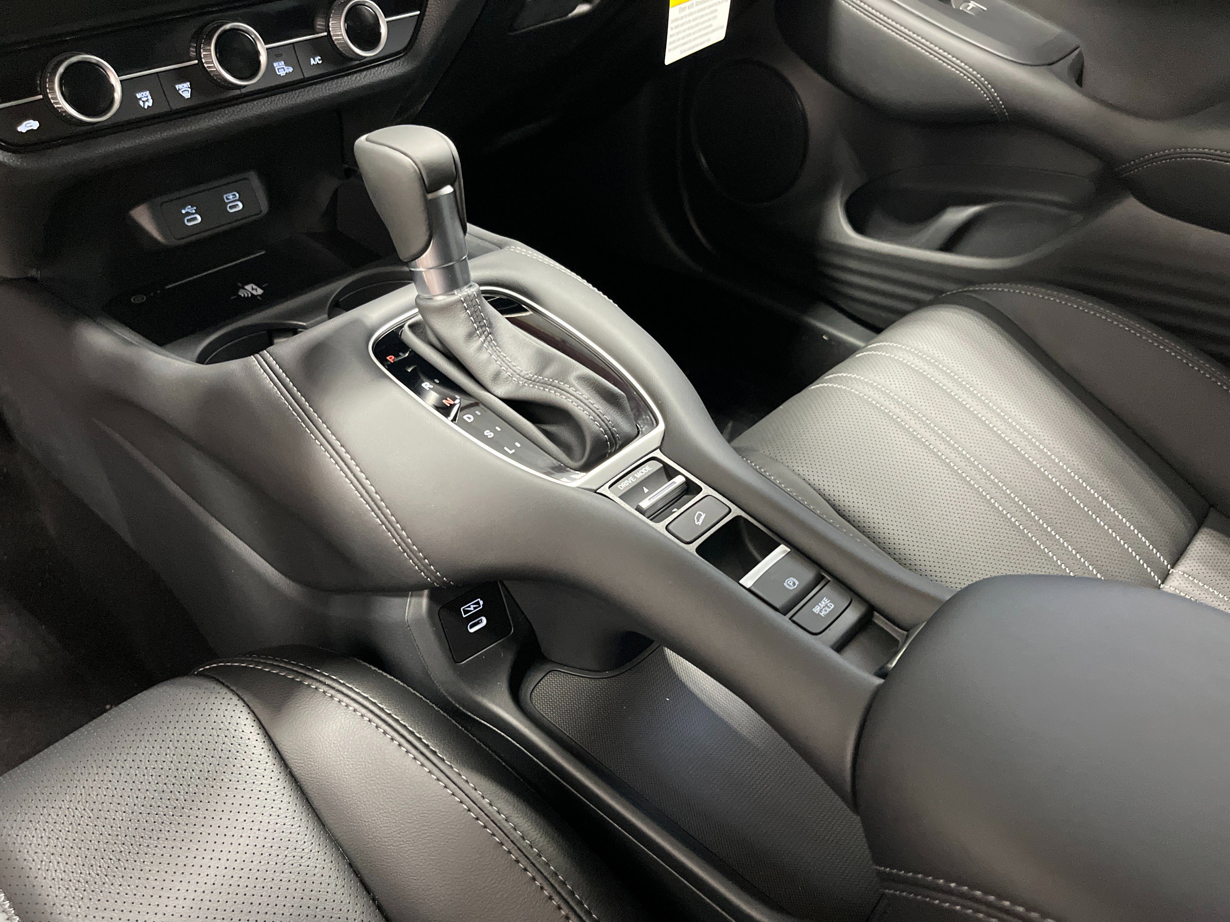 New 2026 Honda HR-V EX-L image 14