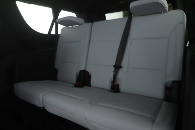 Used 2026 Chevrolet Suburban Premier w/ Sun And Tow Package AWD/4WD image 31