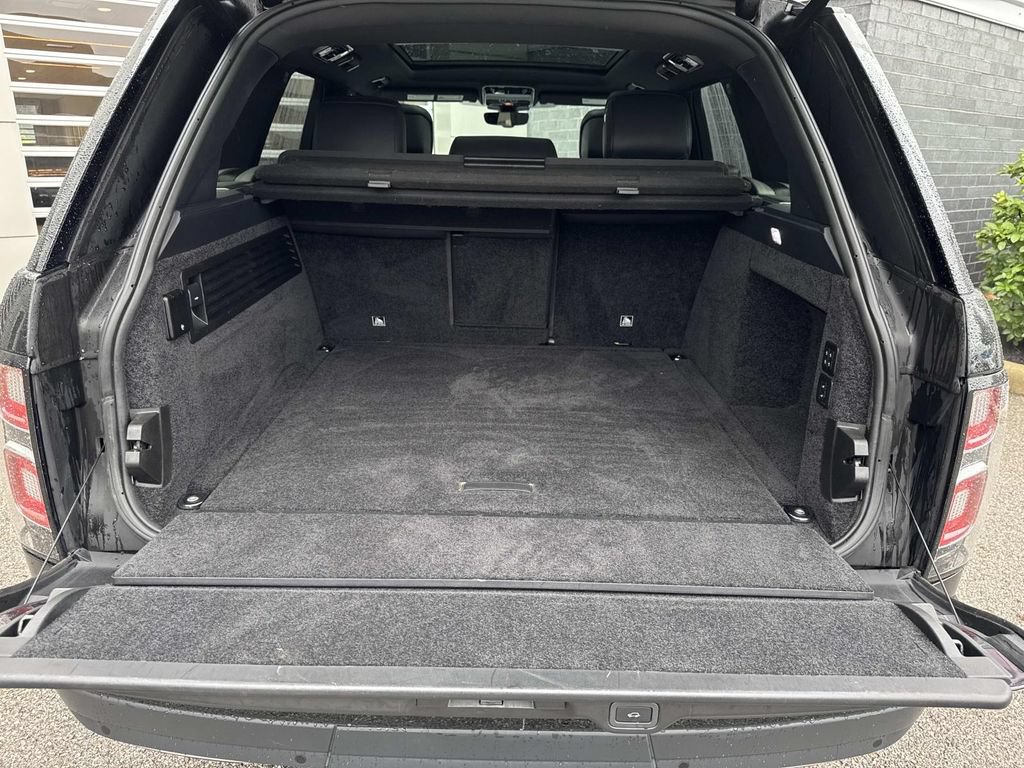 Used 2019 Land Rover Range Rover HSE AWD/4WD image 6