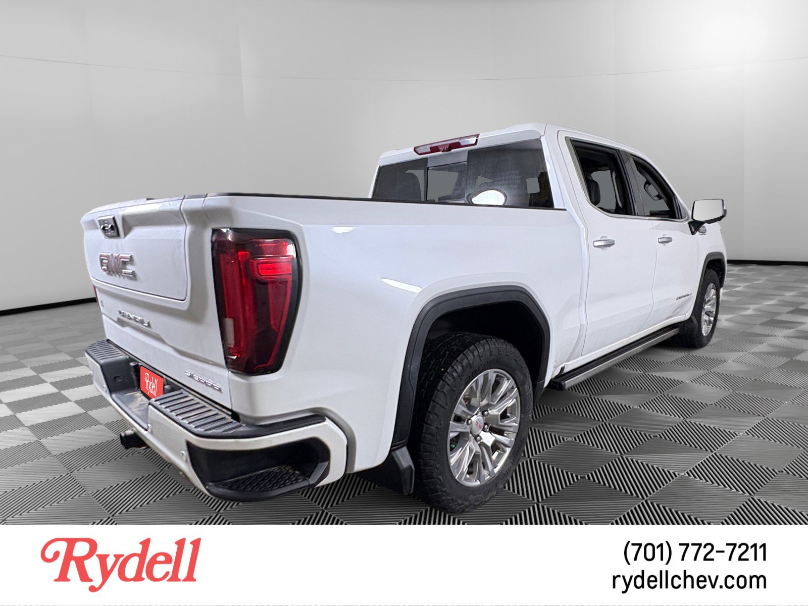 Used 2023 GMC Sierra 1500 Denali w/ Technology Package image 5