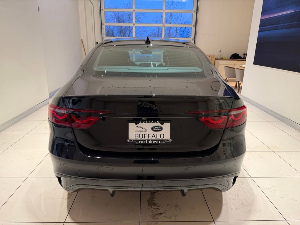 New 2024 Jaguar XF R-Dynamic SE AWD/4WD image 3