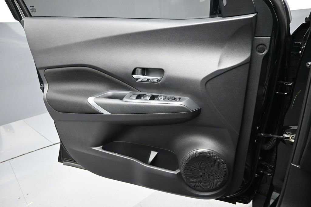 Used 2024 Nissan Kicks SV FWD image 14