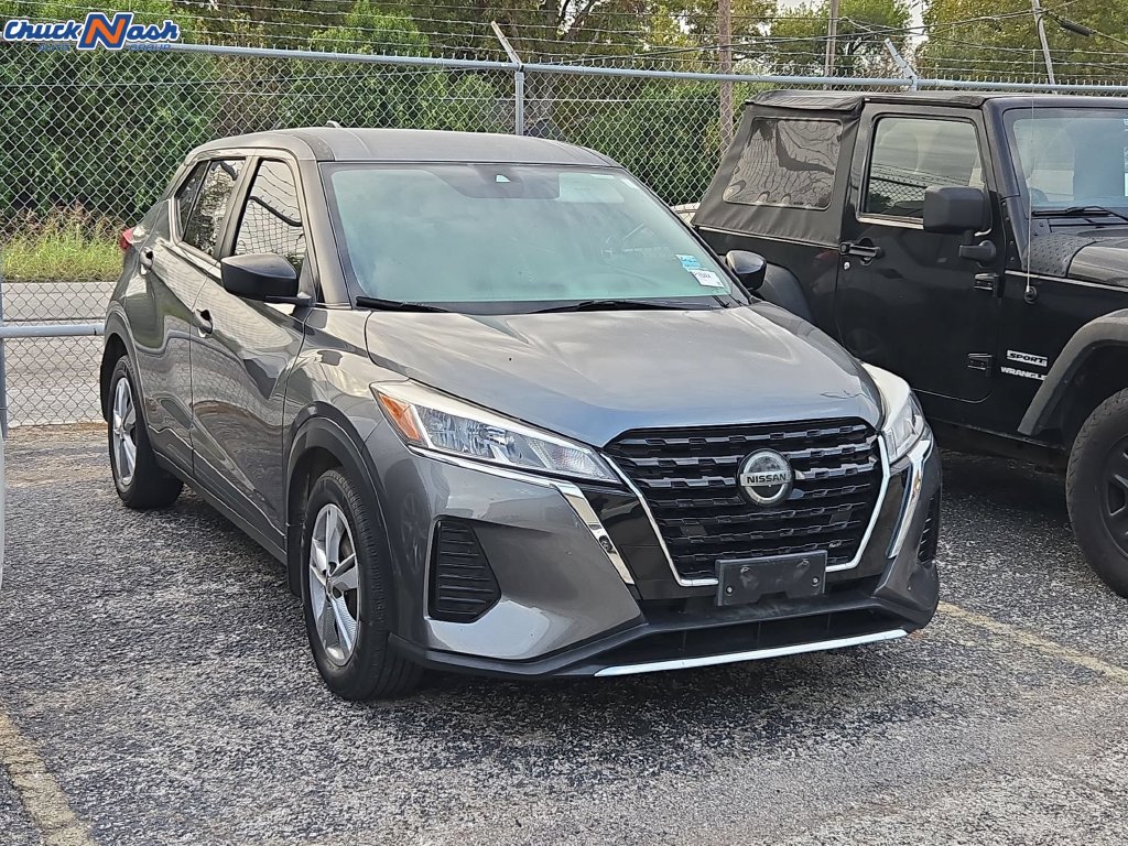 Used 2021 Nissan Kicks S FWD image 1