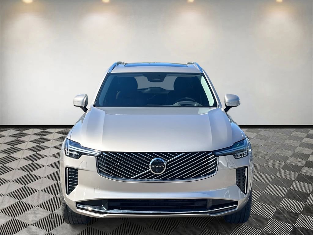 Used 2025 Volvo XC90 B6 Ultra image 8