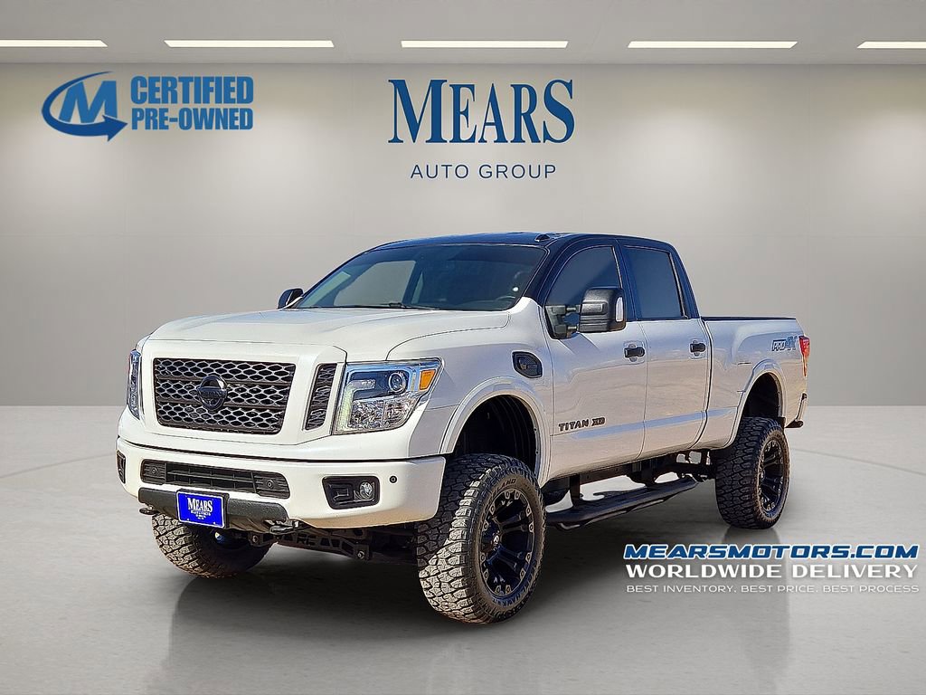Used 2019 Nissan Titan PRO-4X w/ Pro-4x Convenience Package image 1