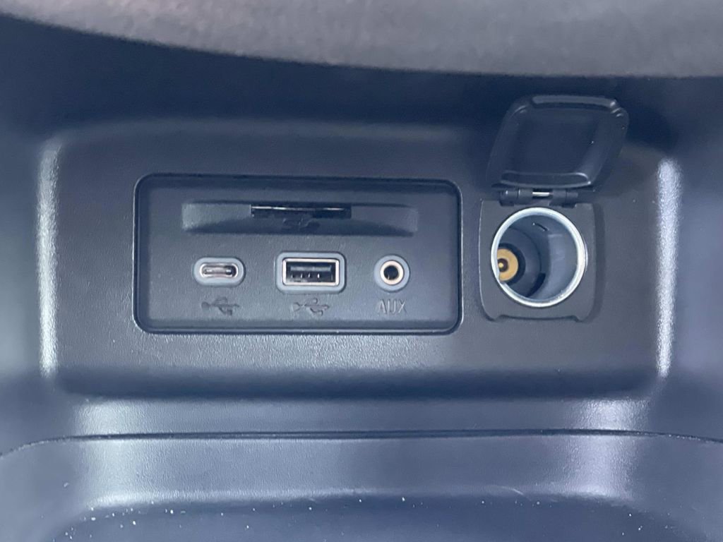 Used 2024 Chevrolet Equinox LT image 12