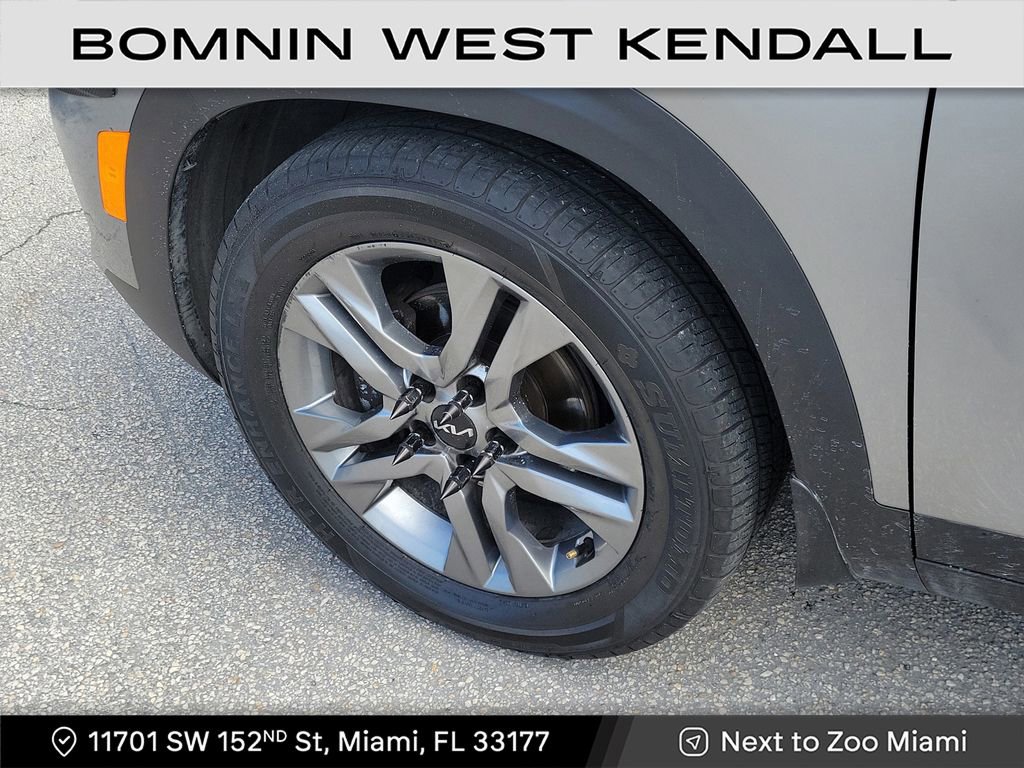 Used 2023 Kia Seltos S image 4