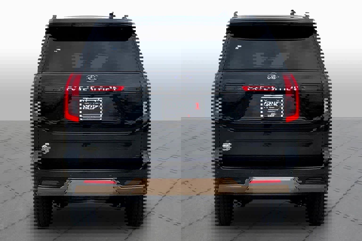 Used 2025 Ford Expedition King Ranch image 4