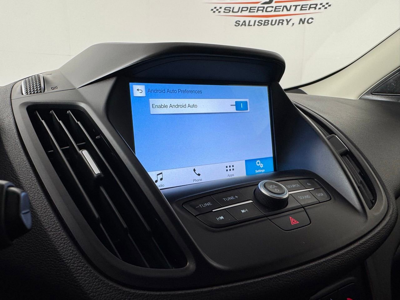 Used 2018 Ford Escape SEL image 23