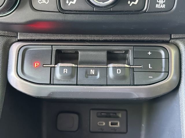 Used 2022 GMC Acadia AT4 w/ Trailering Package AWD/4WD image 32
