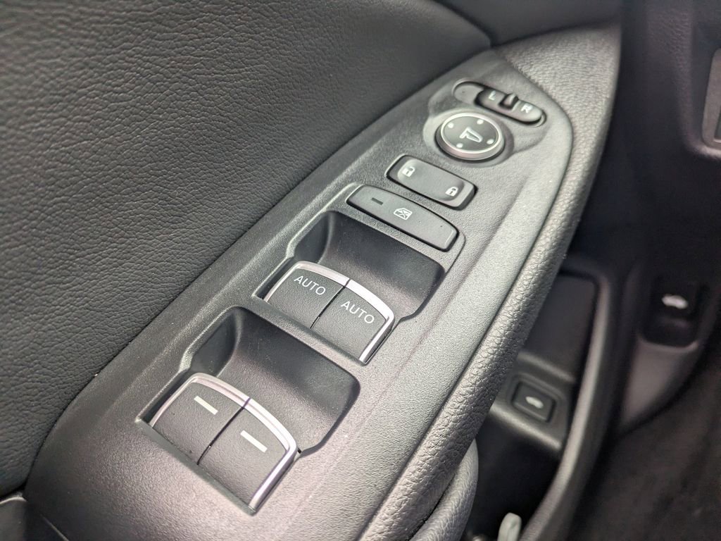 Used 2018 Honda Accord Touring image 24