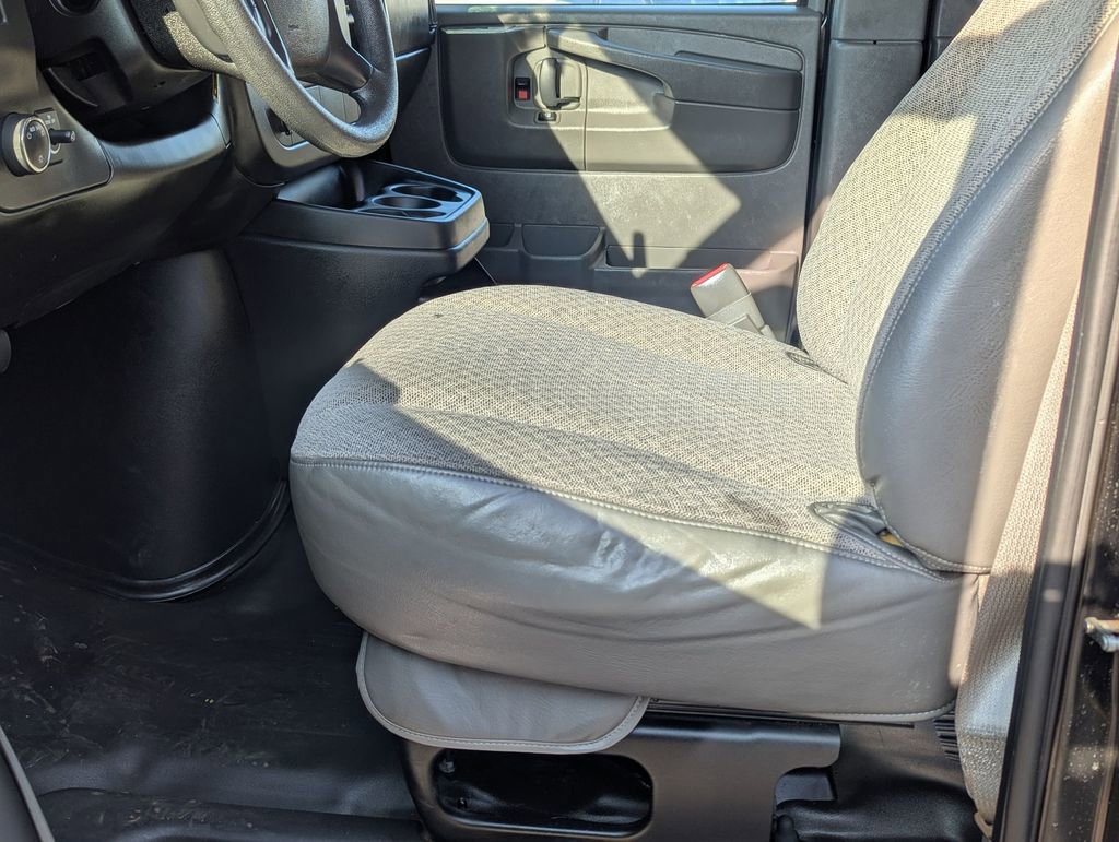 Used 2014 Chevrolet Express 3500 LS image 11