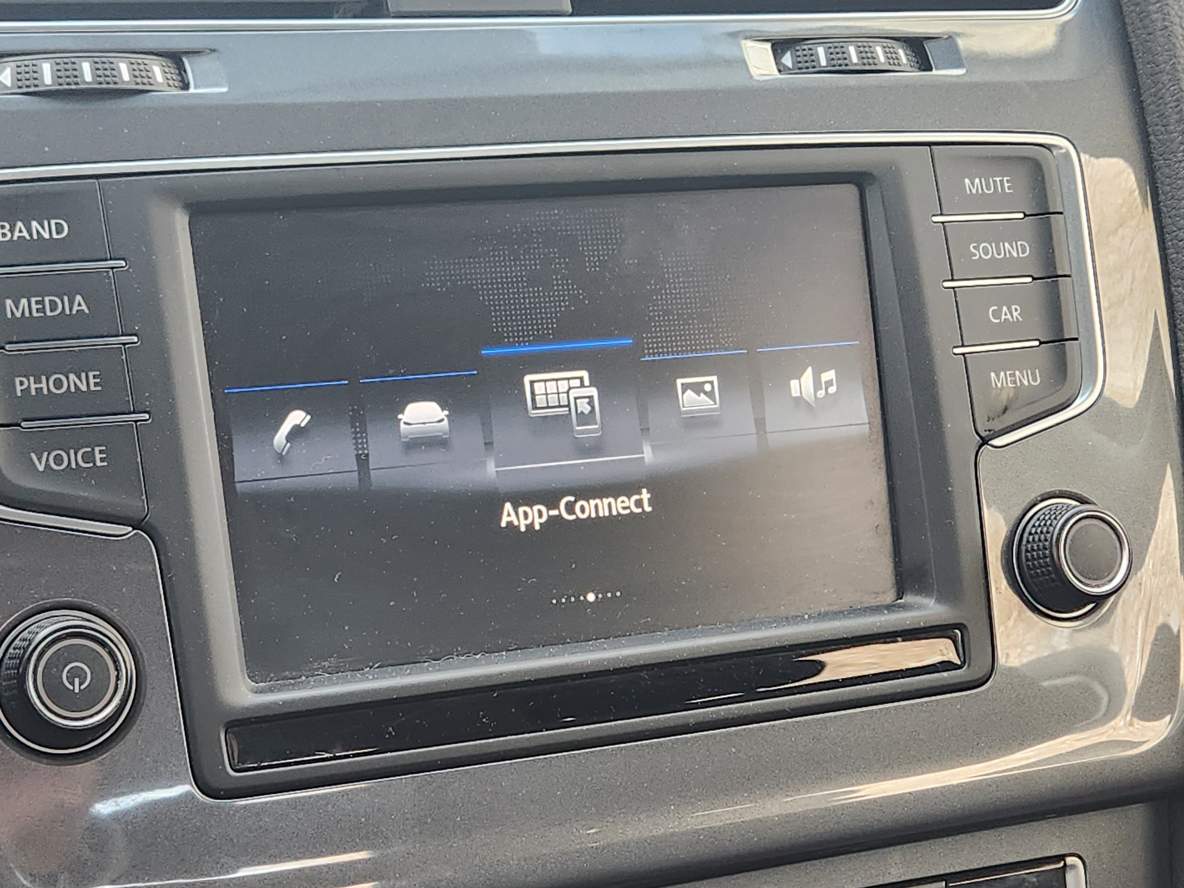 Used 2017 Volkswagen Golf Alltrack S image 30