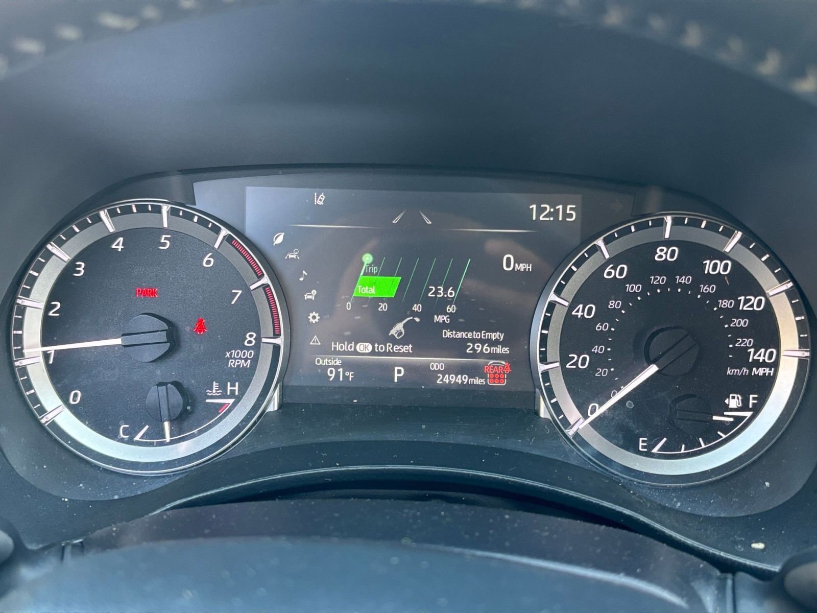 Used 2025 Toyota Highlander LE image 41