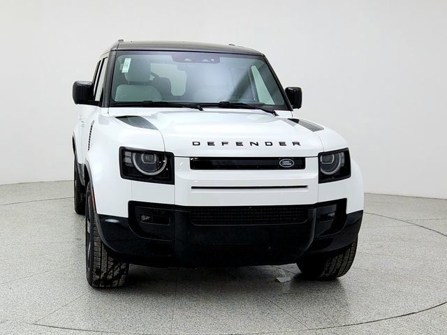 New 2026 Land Rover Defender 110 X-Dynamic SE AWD/4WD image 2