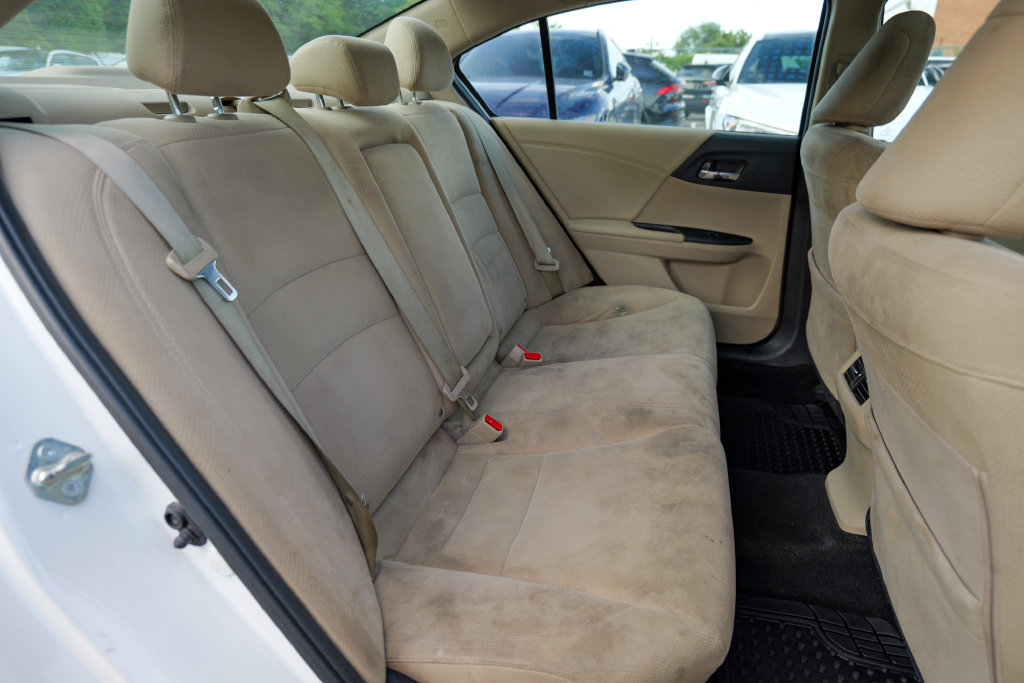 Used 2016 Honda Accord EX image 32