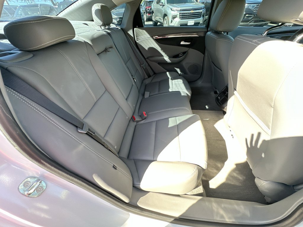 Used 2017 Chevrolet Impala LT w/ Leather Package FWD image 25