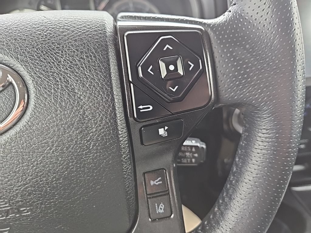 Used 2023 Toyota 4Runner TRD Off-Road AWD/4WD image 16