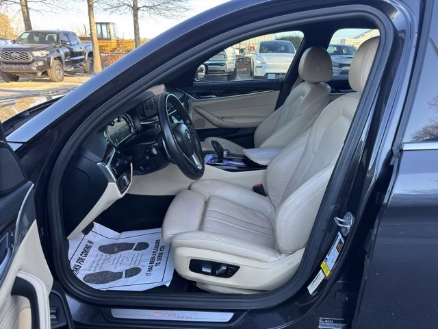 Used 2019 BMW 540i image 16