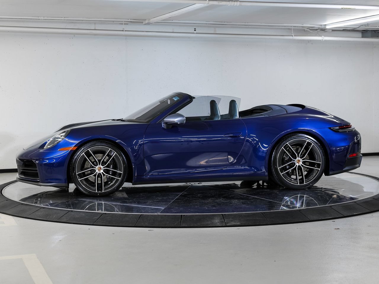 New 2026 Porsche 911 Carrera T RWD image 2