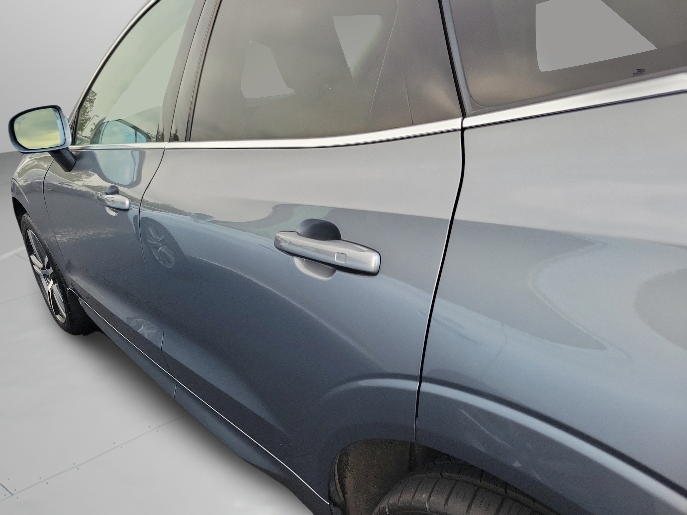Used 2021 Volvo XC60 T6 Momentum w/ Climate Package AWD/4WD image 27