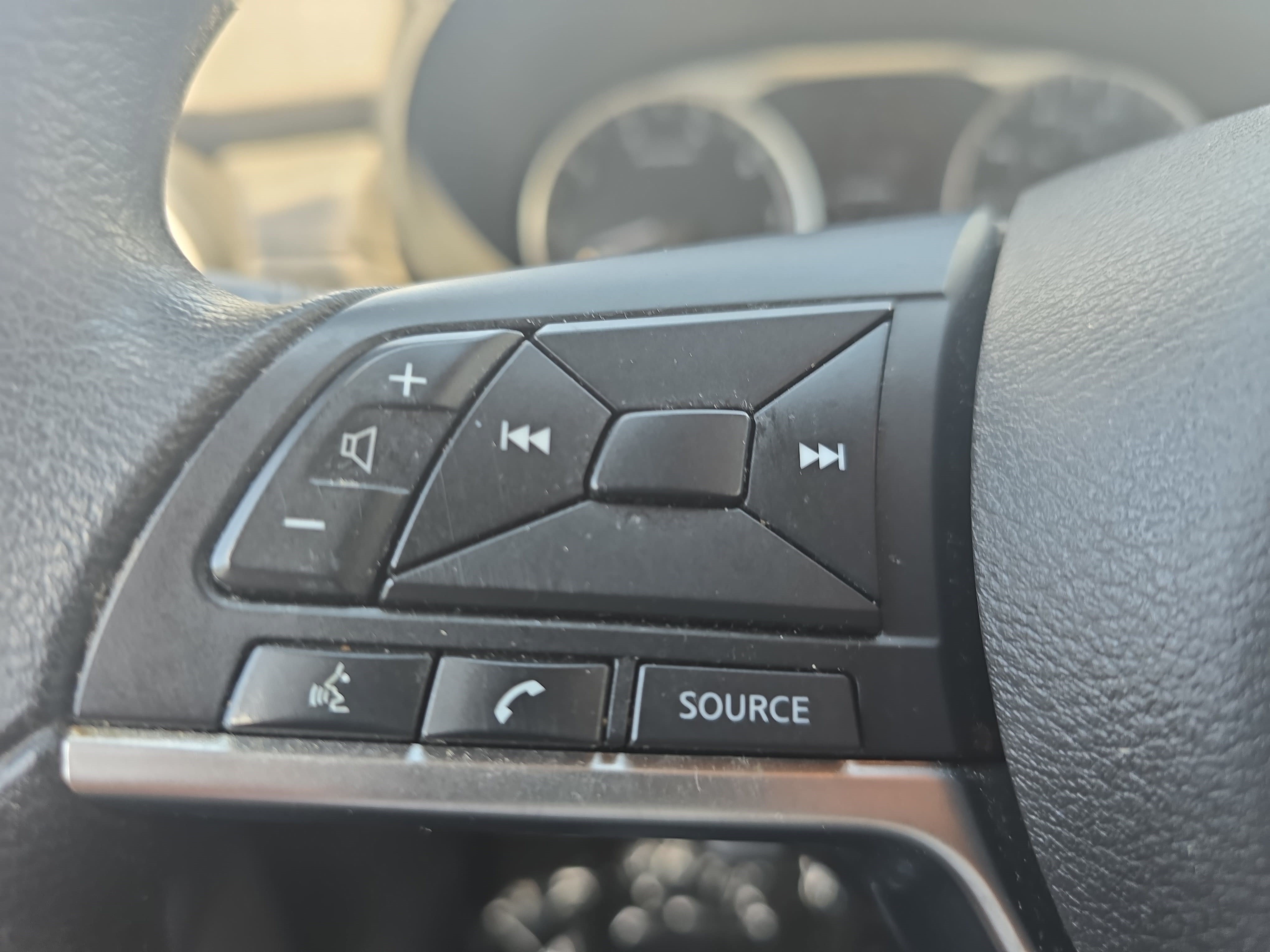 Used 2021 Nissan Versa S FWD image 15