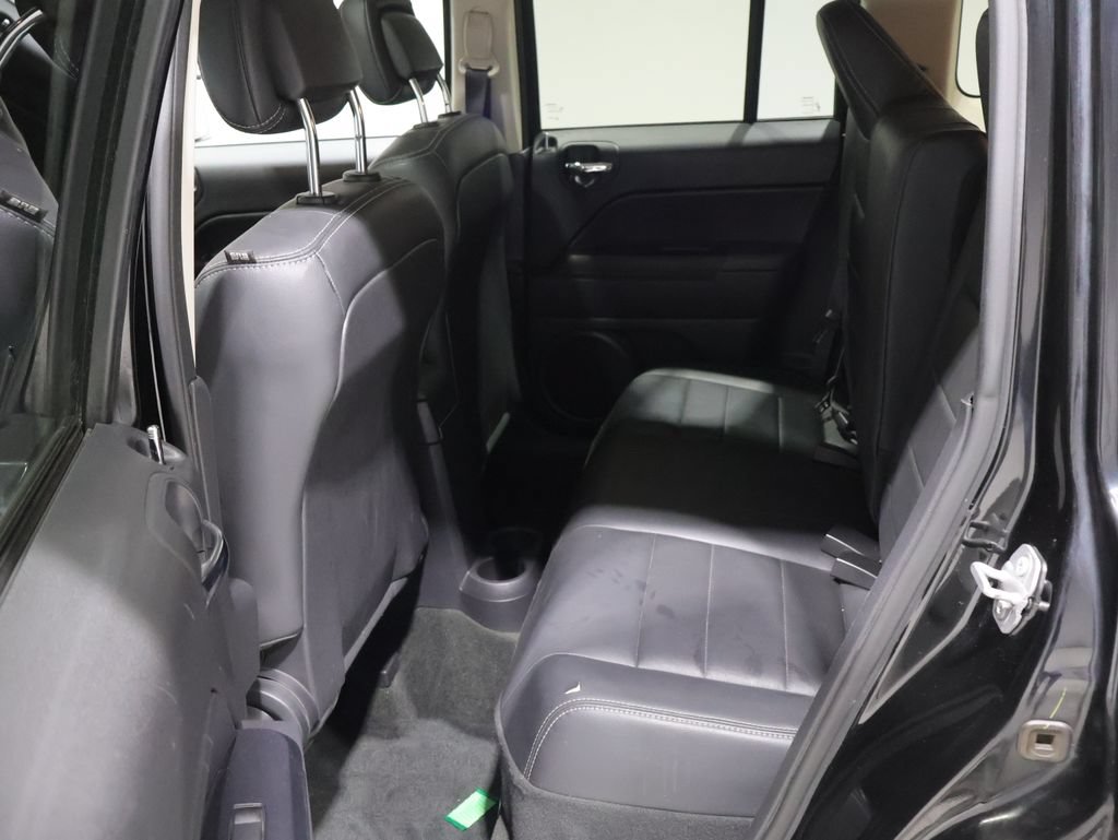 Used 2016 Jeep Patriot High Altitude AWD/4WD image 18
