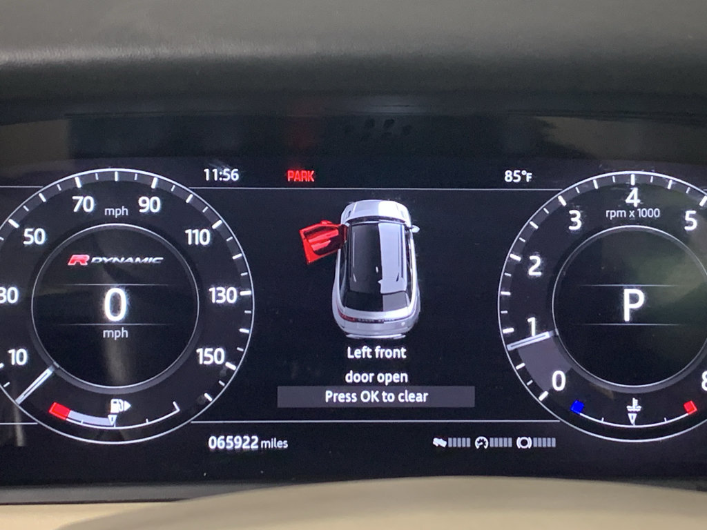 Used 2018 Land Rover Range Rover Velar R-Dynamic SE AWD/4WD image 23