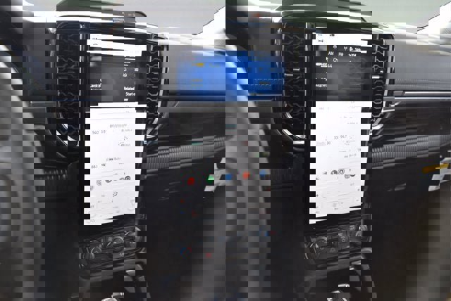 New 2025 Ford Ranger Lariat w/ Chrome Accent Package image 9