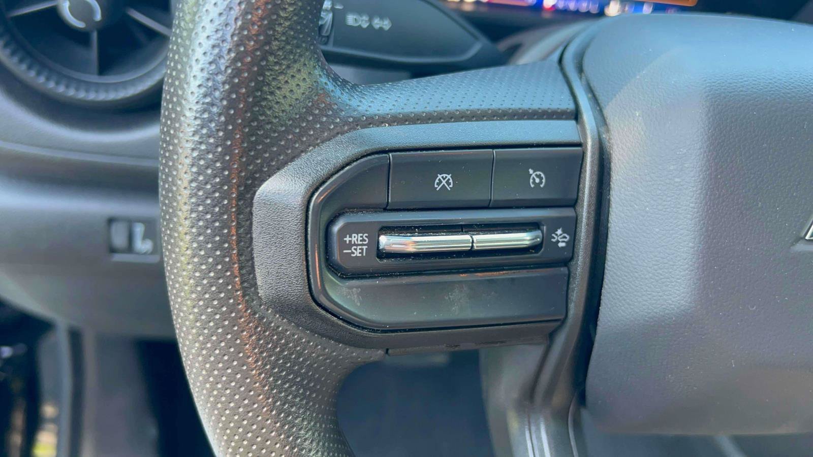 Used 2024 Chevrolet Colorado Trail Boss w/ Technology Package AWD/4WD image 16