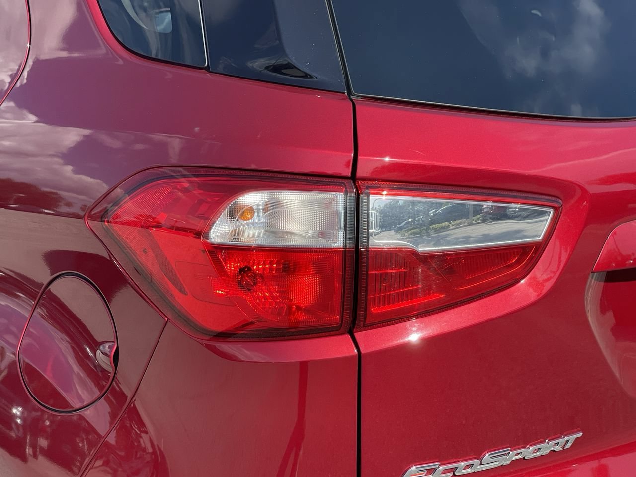 Used 2020 Ford EcoSport SE w/ SE Convenience Package FWD image 7