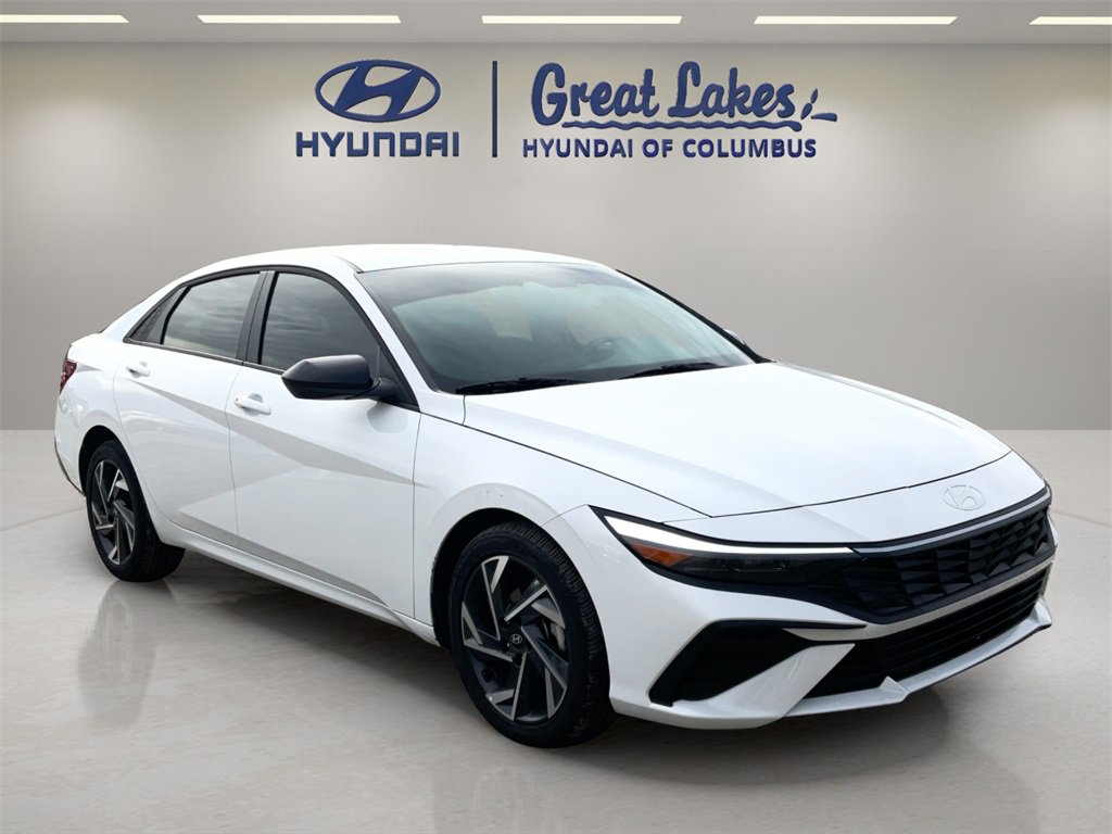 Certified 2025 Hyundai Elantra Sport image 7